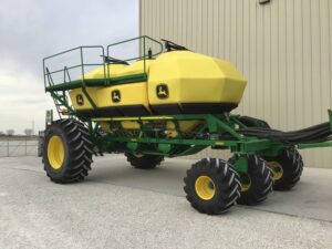 2022 John Deere H550 12