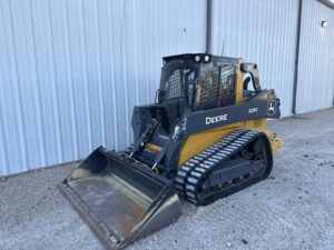 2025 John Deere 325G 2